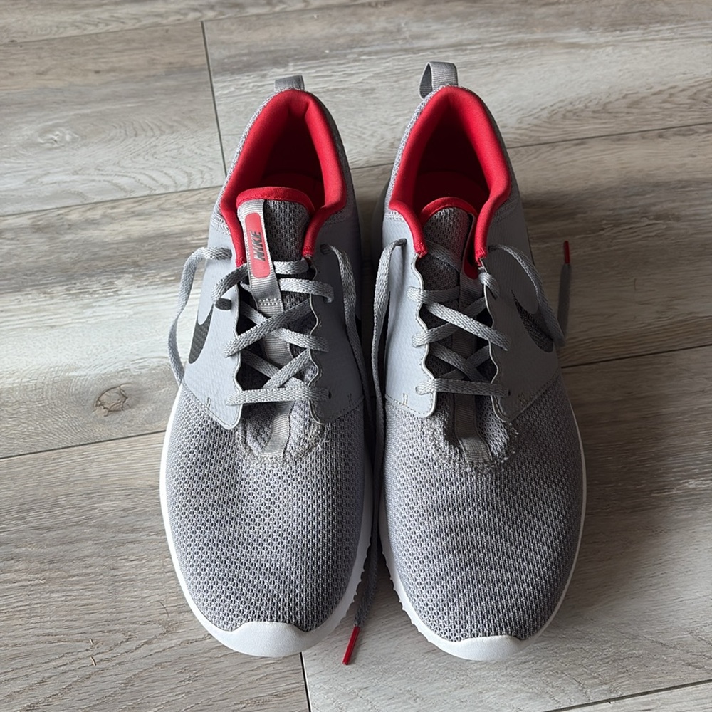 SOLD ALREADY Nike Roshe golf shoe size 13 Red Grey Golf shoe Athletic - Picture 2 of 9